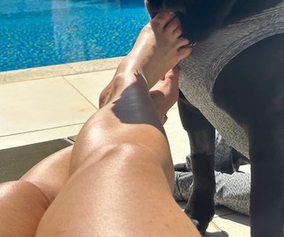 Paolla Oliveira feet photo thumbnail
