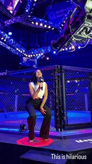 Megan Olivi feet photo thumbnail