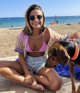 Julia Wieniawa-Narkiewicz feet photo thumbnail