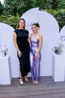 Millie Bobby Brown feet photo thumbnail