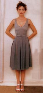 Hilary Swank feet photo thumbnail