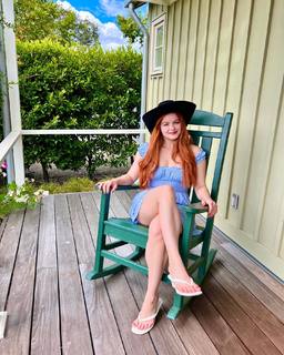 Ariel Winter feet photo 4