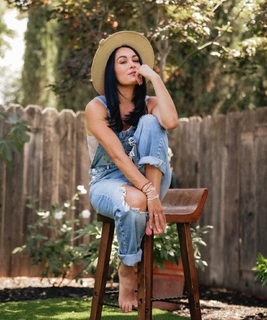 Brie Garcia feet photo thumbnail