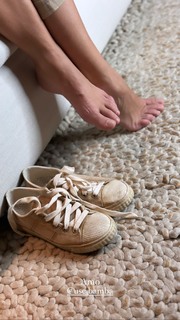 Adriane Galisteu feet photo thumbnail
