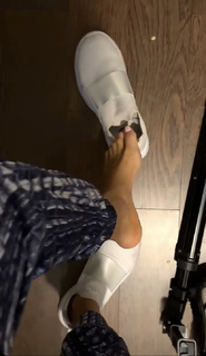 Jen Selter feet photo thumbnail