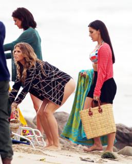 Jessica Lowndes feet photo thumbnail
