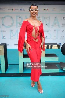 Karrueche Tran feet photo thumbnail