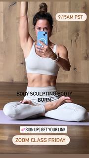Brooke Burke feet photo thumbnail