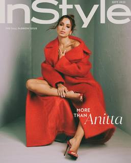 Anitta feet photo thumbnail