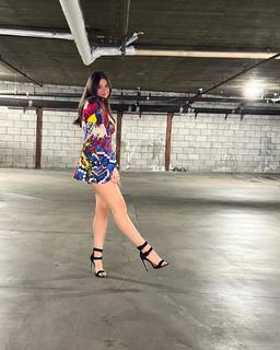 Kira Kosarin feet photo thumbnail