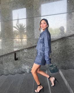 Erin Lim feet photo thumbnail