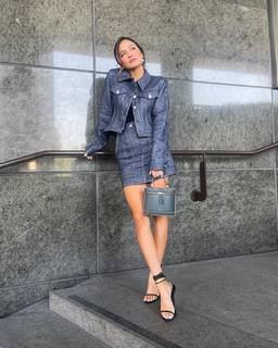Erin Lim feet photo thumbnail