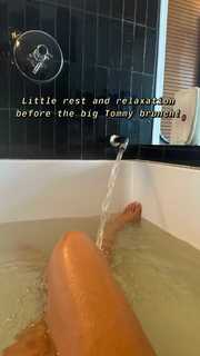 Julieanna Marie Goddard feet photo thumbnail