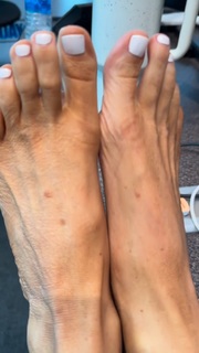 Kyle Unfug feet photo thumbnail