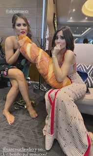 Vanessa Claudio feet photo thumbnail