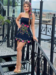 Vanessa Claudio feet photo thumbnail