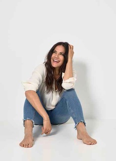 Bettina Zimmermann feet photo thumbnail