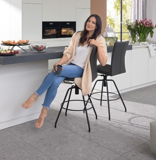 Bettina Zimmermann feet photo thumbnail