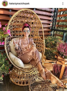 Katarzyna Cichopek feet photo thumbnail