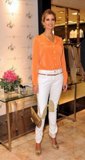 Ivanka Trump feet photo thumbnail