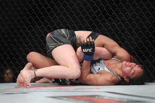 Valentina Shevchenko feet photo thumbnail