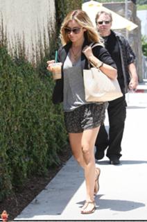 Ashley Tisdale feet photo thumbnail