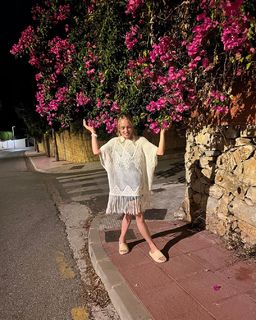 Jorgie Porter feet photo thumbnail