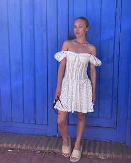 Jorgie Porter feet photo thumbnail