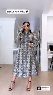 Tia Mowry feet photo thumbnail