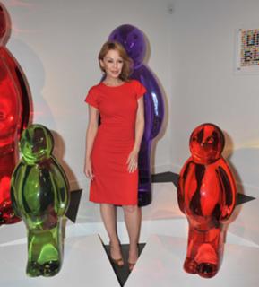 Kylie Minogue feet photo thumbnail