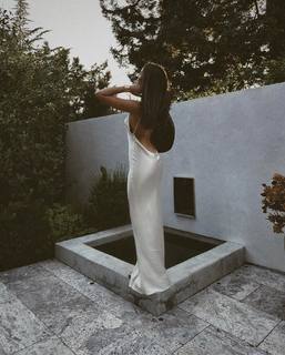 Olivia Culpo feet photo thumbnail