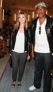 Ellen Pompeo feet photo thumbnail