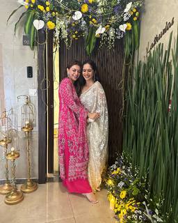 Hansika Motwani feet photo thumbnail