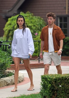 Nina Dobrev feet photo thumbnail