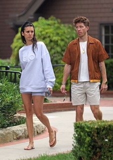 Nina Dobrev feet photo thumbnail