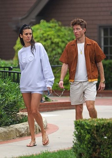 Nina Dobrev feet photo thumbnail
