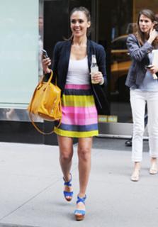 Jessica Alba feet photo thumbnail