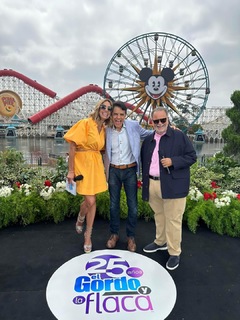 Lili Estefan feet photo thumbnail