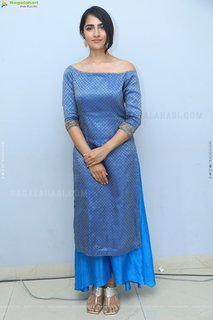 Rukmini Vasanth feet photo 2