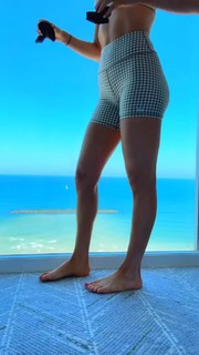 Jen Selter feet photo thumbnail