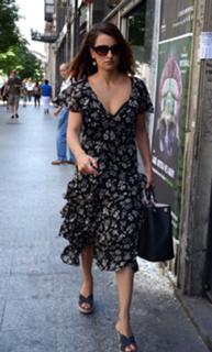 Penélope Cruz feet photo thumbnail