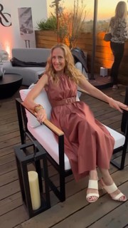 Kim Raver feet photo thumbnail