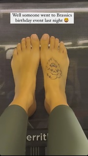 Michelle Keegan feet photo thumbnail