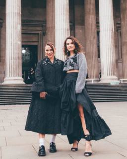 Lily James feet photo thumbnail