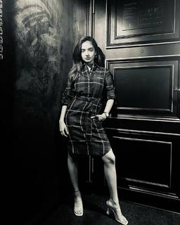 Anushka Sen feet photo thumbnail