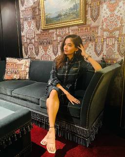 Anushka Sen feet photo thumbnail