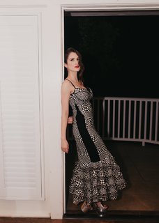 Laura Marano feet photo thumbnail