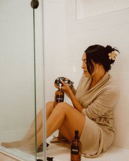 Brie Garcia feet photo thumbnail