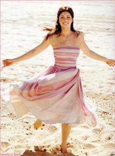Jessica Biel feet photo thumbnail