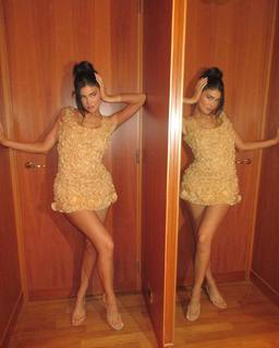 Kylie Jenner feet photo thumbnail
